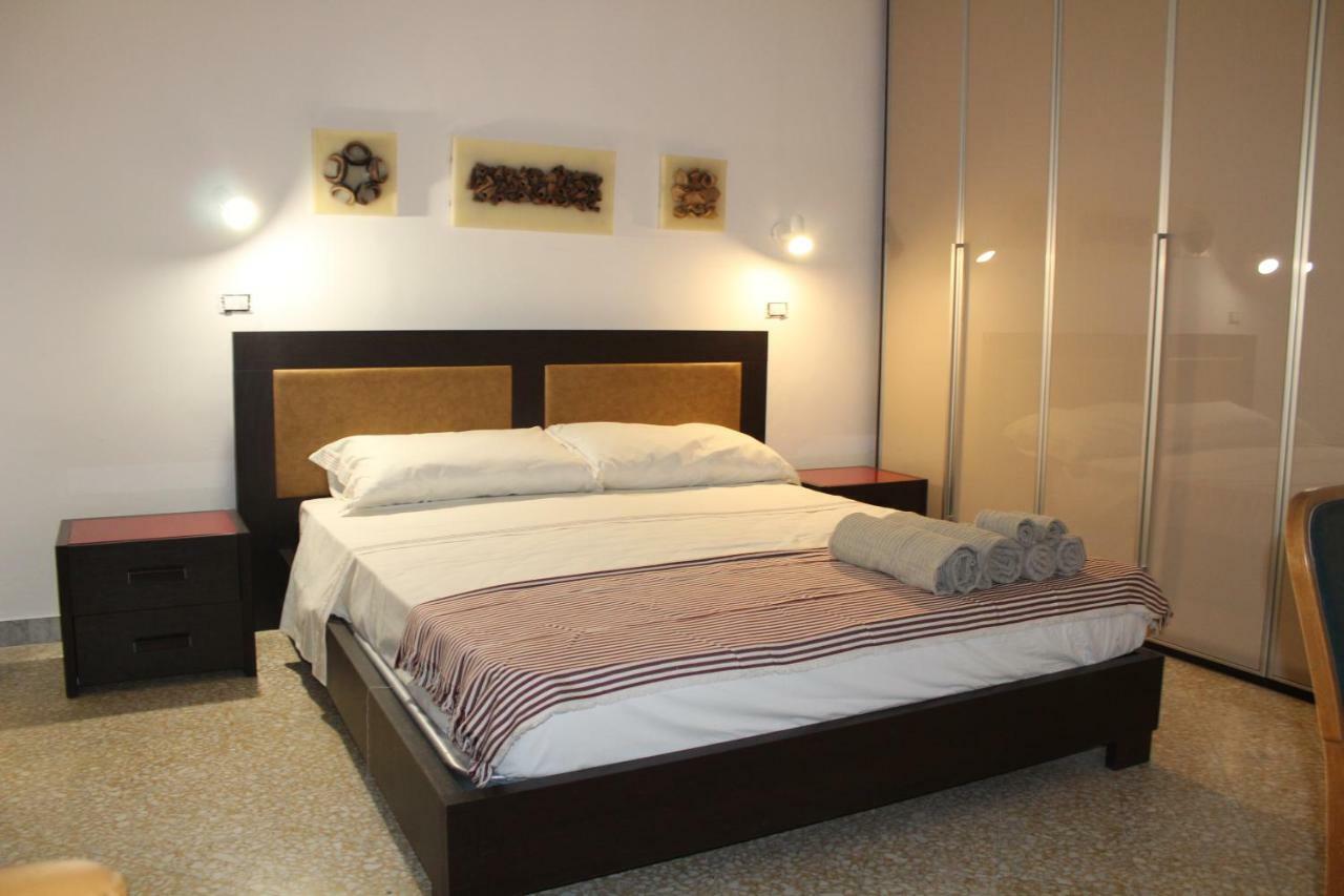 Porta Deuropa Bed & Breakfast Lecce Luaran gambar